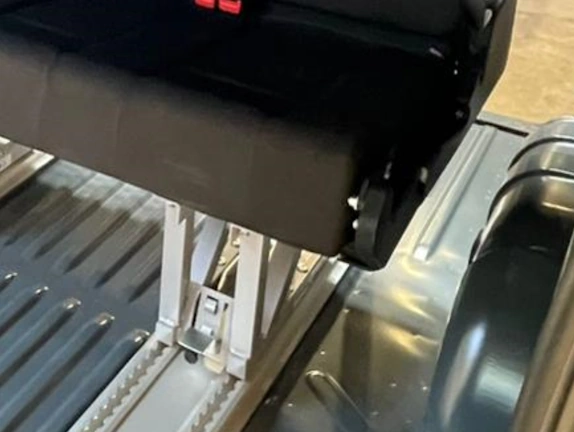 Sicherheitsdetails Schnierle SL3 Schlafsitzbank Renault