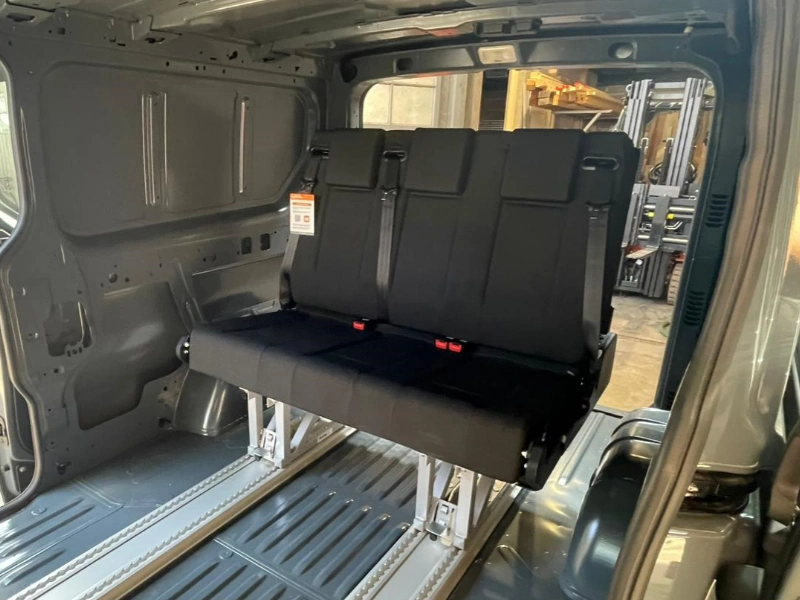 Schnierle SL3 Schlafsitzbank für Renault - Professionelle Sitz-Liege-Kombination mit TÜV-Zulassung