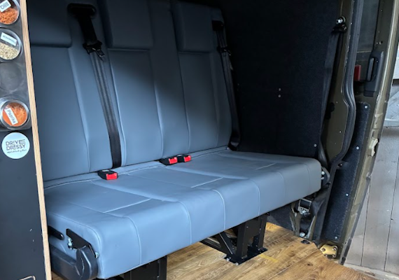 Schnierle SL3 Schlafsitzbank für VW T4 - Professionelle Sitz-Liege-Kombination mit TÜV-Zulassung